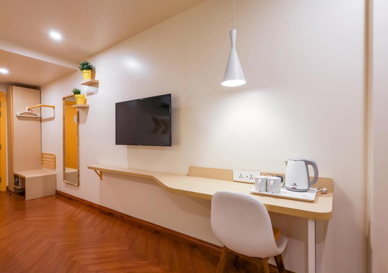 Bloom Hotel - Golf Course Road, Sector 43 Gurgaon Ngoại thất bức ảnh